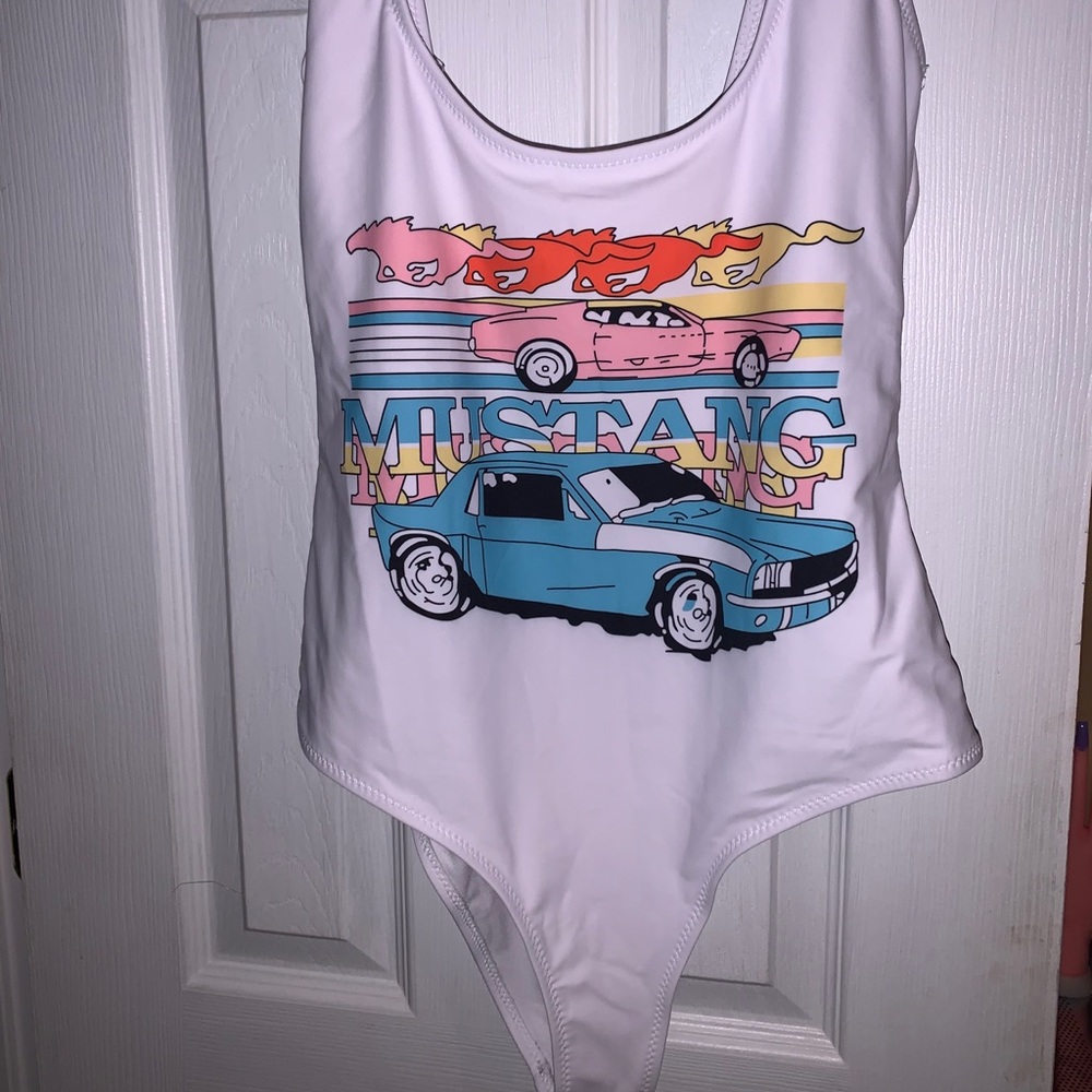 Bodysuit/Swimsuit